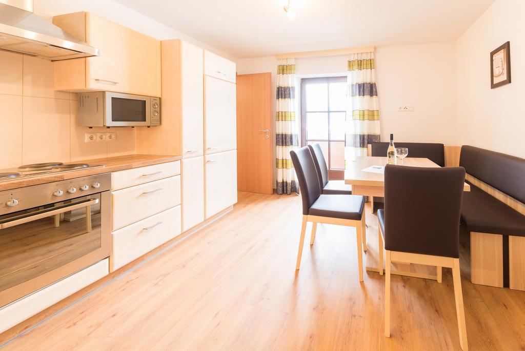 Apart Steiner Apartment Strass im Zillertal Luaran gambar