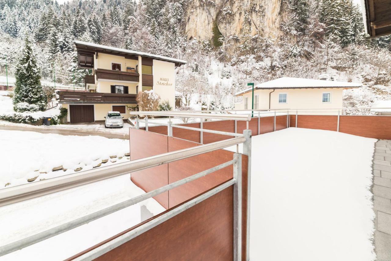 Apart Steiner Apartment Strass im Zillertal Luaran gambar
